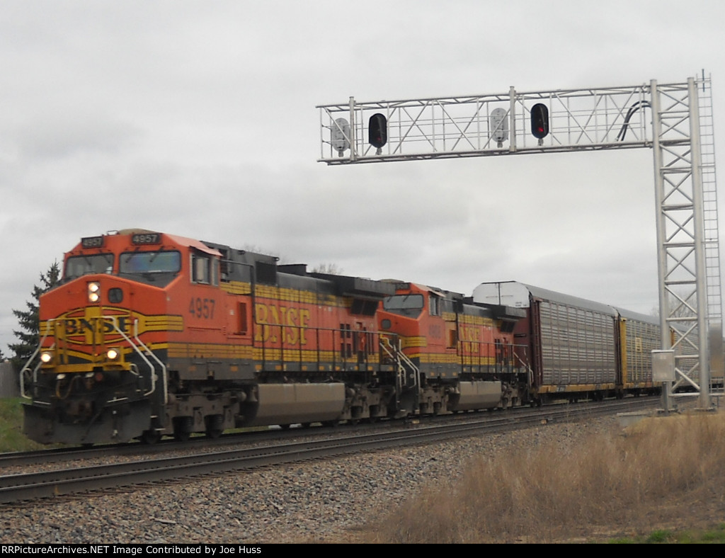 BNSF 4957 East